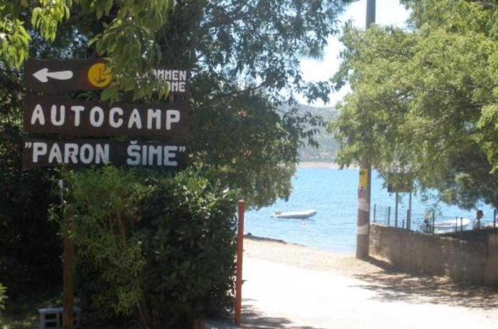 Paron Sime Camping Seline