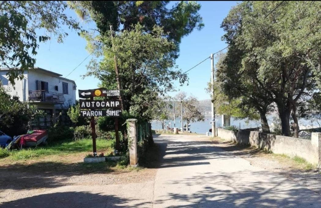 Paron Sime Camping Seline